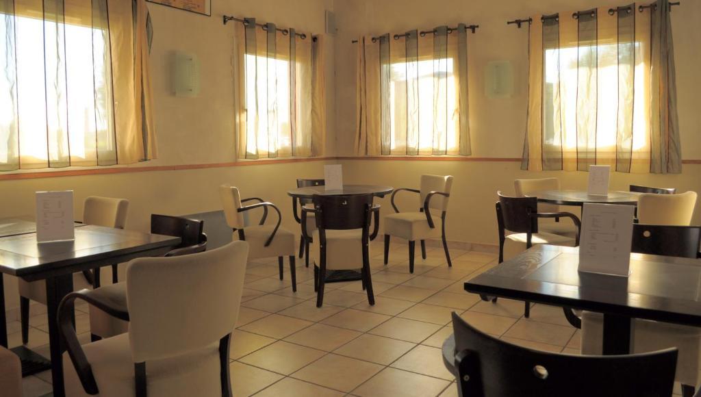Couett'Hotel Oloron Sainte Marie Экстерьер фото